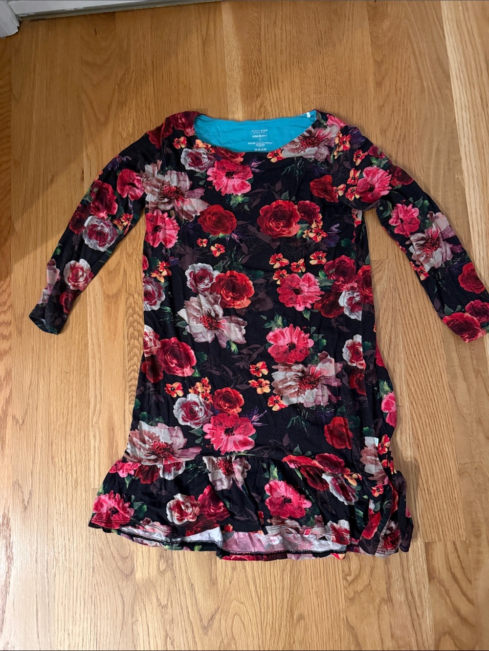 Alice + Olivia x Posh Peanut Black Floral Ruffle-Hem Long Sleeve Dress